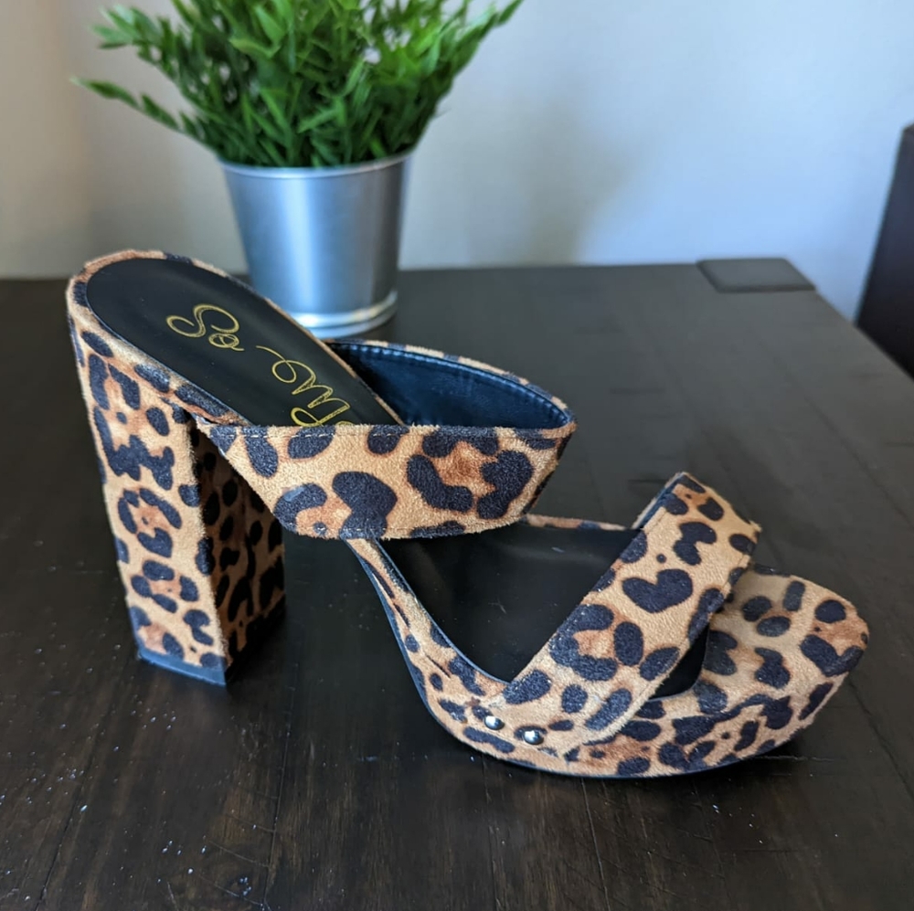 Leopard Pattern Heel - Picture 5 of 10
